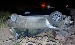 İzmir plakalı otomobilin 20 yaşındaki genç sürücüsü yaşam mücadelesini kaybetti