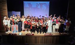 Konaklı çocuklardan yıl sonu şöleni