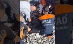 Boğulma tehlikesi geçiren ailesini kurtardı, kendisi hayatını kaybetti