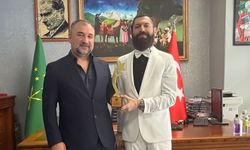 Akif Manaf’a Demokrasi ve Barış Ödülü Takdim Edildi