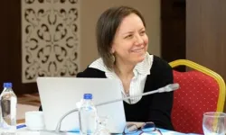 AÜ Siyasal Bilgiler Fakültesi İktisat Bölümü öğretim üyesi Dr. Emel Memiş kimdir?