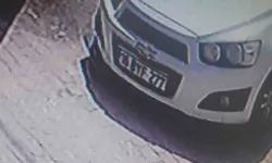 Kurban satışından elde edilen 2 milyon TL’yi gasp etti: Banka önünde film gibi hırsızlık