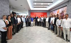 CHP İzmir Örgütü, ilçe başkanlarıyla toplandı: "Birlikte güçlüyüz, birlikte başaracağız"