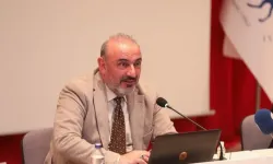 Dokuz Eylül Üniversitesi’nde görev alan Prof. Dr. Türkmen Töreli kimdir?