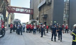 Çelik üretimi yapılan fabrikada patlama: 3 işçi yaralandı