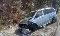 Feci kaza: Otomobil karşı şeride geçti, çok sayıda yaralı var!