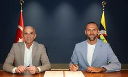 Fenerbahçe’de Vedat Muriqi dönemi yeniden başladı! Tecrübeli golcü 3 yıllık imzayı attı