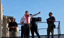 Özgür Özel, İzmir'de binlerce kişiye seslendi: Butlancılar bir elin parmağı kadar