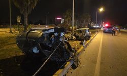 İki otomobilin kavşakta çarpıştığı kazada 1 kişi öldü, 2 kişi yaralandı