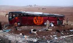 Irak'ta otobüs kaza yaptı: 21 ölü, 19 yaralı