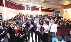 İzmir Bakırçay Üniversitesi’nden gençlere kariyer rehberliği