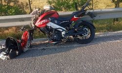 İzmir plakalı motosiklette feci son: 27 yaşındaki sürücü hayatını kaybetti