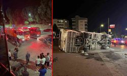 İzmir'de servis otobüsü ile otomobilin çarpıştığı kazada 4 kişi yaralandı