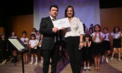 Karabağlar'da sanat dolu gece: Renkler ve ezgiler bir arada