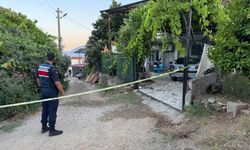 Komşular arasında “kapı sesi” tartışması kanlı bitti: 1 ölü, 2 yaralı!