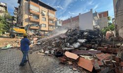 Konak Atamer Mahallesi’nde riskli yapıya müdahale