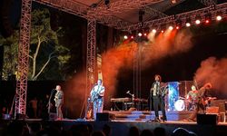 Kültürpark’ta Chris Isaak rüzgarı esti