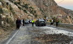 Tırdan sızan mazot facia getirdi: Ekipler seferber oldu