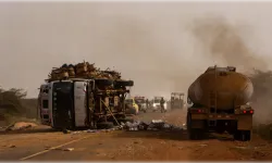 Nijer'de TIR'la tanker çarpıştı: 5 ölü, çok sayıda yaralı var