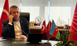 Özgür Özel'den İzmir'deki belediye başkanlarına: CHP'den istifa etmeyin