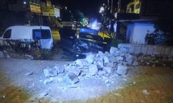 Seyir halindeki otomobile silahlı saldırı: 1 ölü, 1 yaralı