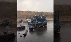 Tankere arkadan çarpan otomobildeki 2 kişi öldü, 2 kişi ağır yaralandı