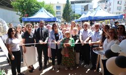 Karabağlar'da Tekstil Akademisi törenle açıldı