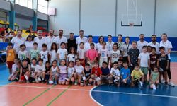 Foça'da 76 çocuğa ücretsiz sportif yetenek taraması