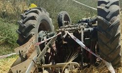 Devrilen traktörün altında kalan yaşlı adam hayatını kaybetti