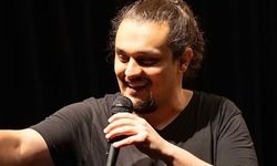 Ahmet Bilge kimdir? Avrupa sahnelerinde stand-up yapan Türk komedyen