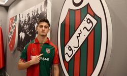 Arda Baran Eren, Karşıyaka ile profesyonel sözleşme imzaladı