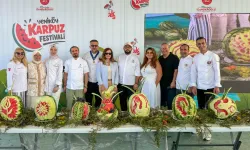 Arnavutköy'de Yeniköy karpuzu festivali yoğun ilgi gördü