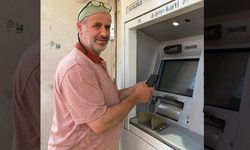 İzmir'de ATM'den çıkan 7 bin lirayı alarak kayıplara karıştı