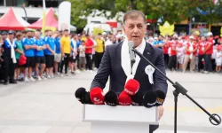 YENİ Parti'li Tüzün, Cemil Tugay’ın AK Parti’ye katılacağı iddiasını değerlendirdi
