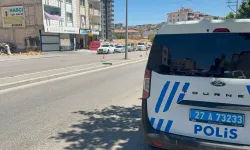 Boşanma aşamasındaki eşini tabancayla vurdu