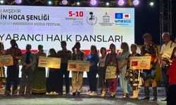 Efes Selçuk Halk Oyunları Ekibi, Akşehir'de ilçeyi temsil etti