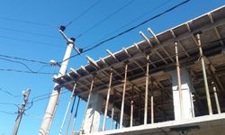 Kaynakçı olarak çalışan 23 yaşındaki işçi, elektrik akımına kapılarak öldü