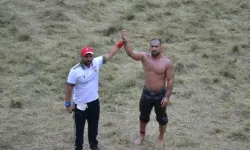 Feyzullah Aktürk, son şampiyon Orhan Okulu’yu yendi