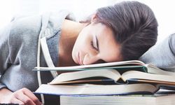 Geçmeyen yorgunluk ve motivasyon kaybı tükenmişlik belirtisi olabilir