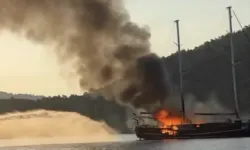 Göcek’te Princess Alize teknesi yandı: 8 kişi tahliye edildi, tekne battı