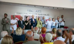 Güzelbahçe'de Ayşe Akın ve 10 meclis üyesi YENİ Parti’ye geçti