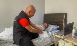 İhtiyaç sahibi vatandaşlara evlerinde bakım desteği