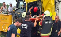 İki tır kafa kafaya çarpıştı: 16 yaşındaki çocuk hayatını kaybetti