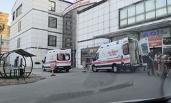 İnşaatta korku dolu anlar: İskele çöktü, 3 işçi hastaneye kaldırıldı