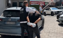 İzmir Torbalı’da oto galeriye silahlı saldırı: Yakalanan 2 şüpheli tutuklandı