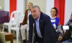 İzmir'de CHP'li Meclis Üyesi Vahap Batuhan istifa etti