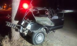 İzmir'de trafik kazasında ağır yaralanan genç hayatını kaybetti