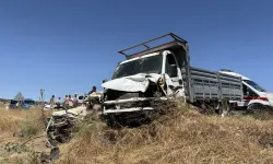 Kafa kafaya çarpışan araçlardan biri can aldı