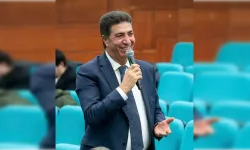 Konak Belediyesi Meclisi Başkan Vekili Erhan Kahraman kimdir?