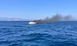 Korku dolu anlar: Alevlere teslim olan özel tekne battı!